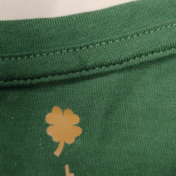 Keep Your Kiss Women's V- Neck T Shirt Size Large - Picture 5 of 10